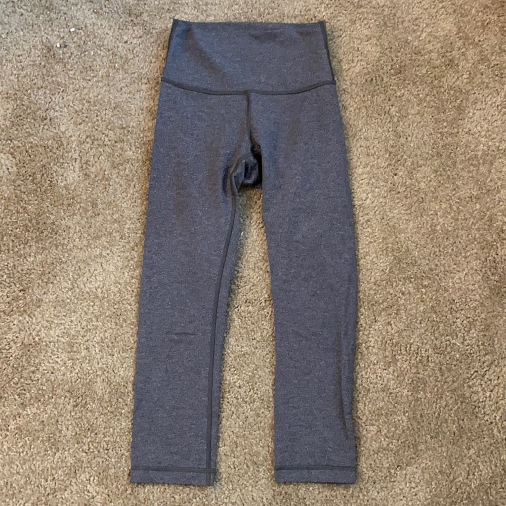Lululemon wunder under gray cropped leggings